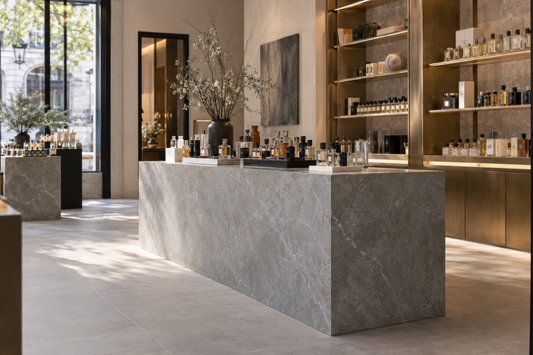 Porcelain slab interior