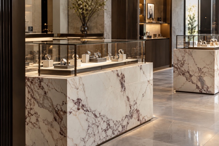 Porcelain slab interior